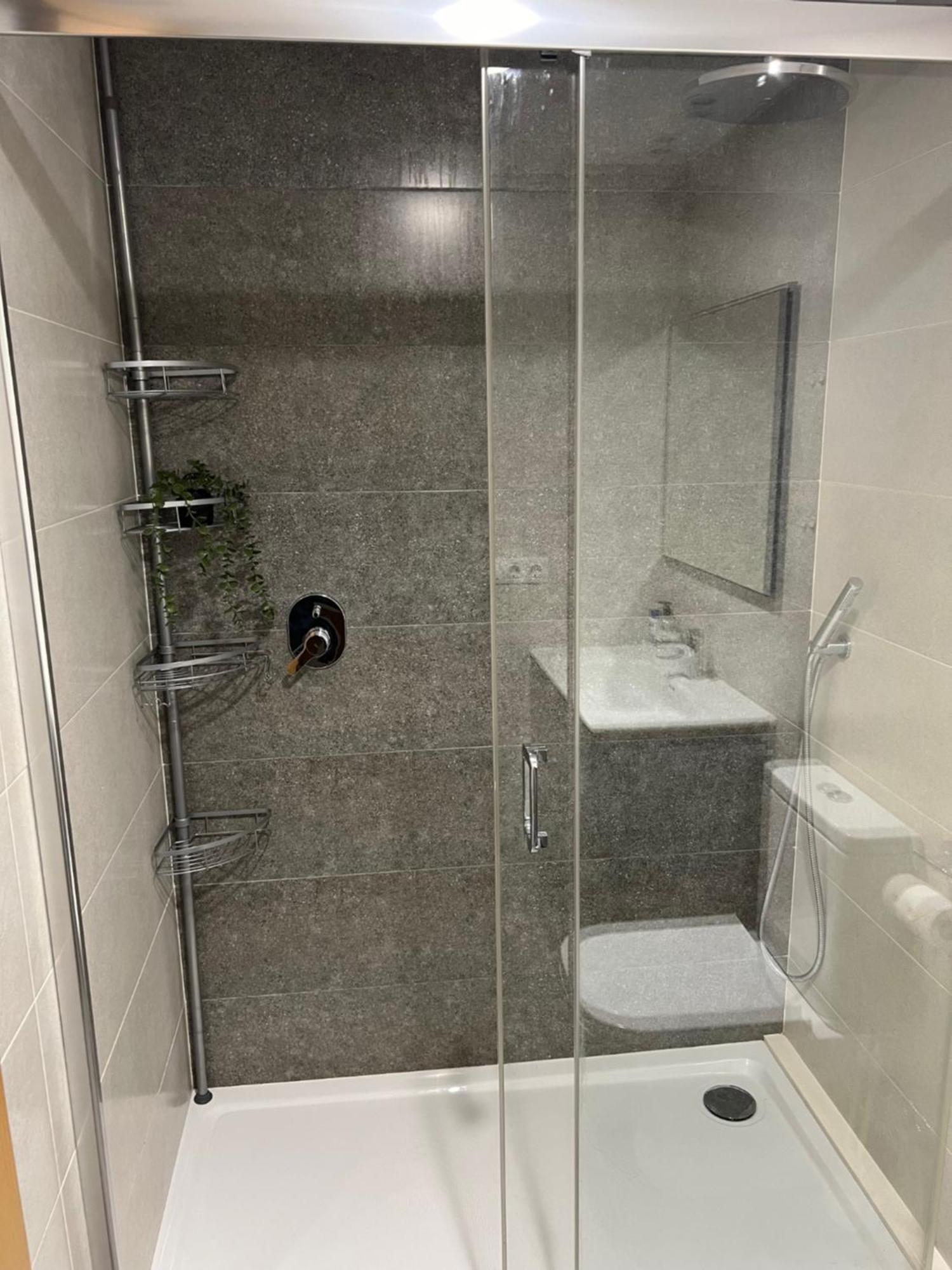 Habitacion Doble Con Bano Privado Appartement Valencia Buitenkant foto