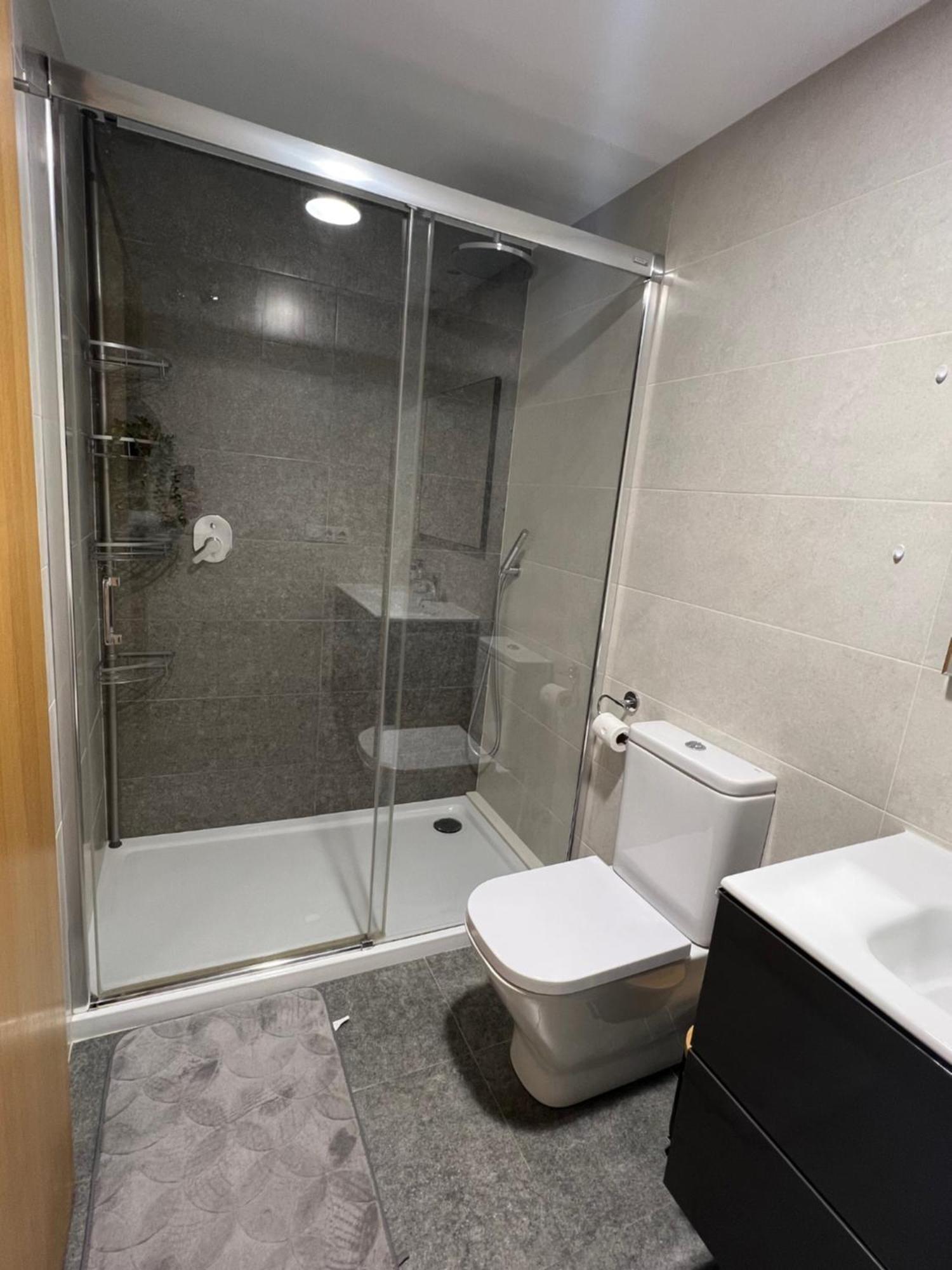 Habitacion Doble Con Bano Privado Appartement Valencia Buitenkant foto